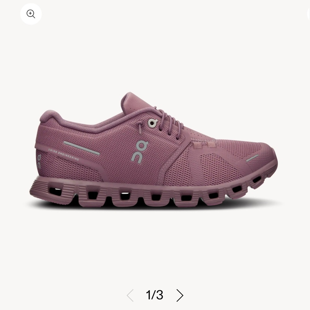On cloud 5 sneakers